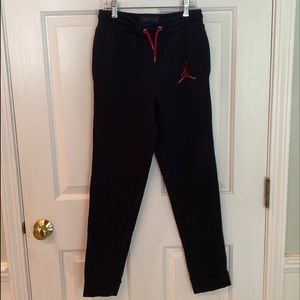 Boys Jordan joggers (similar to Nike tech)